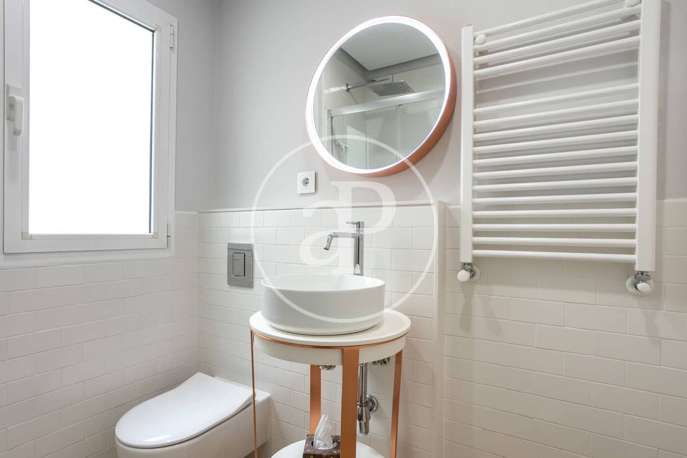 4 bedroom Apartment for rent in Valencia city - € 1,950 (Ref: 9611616)