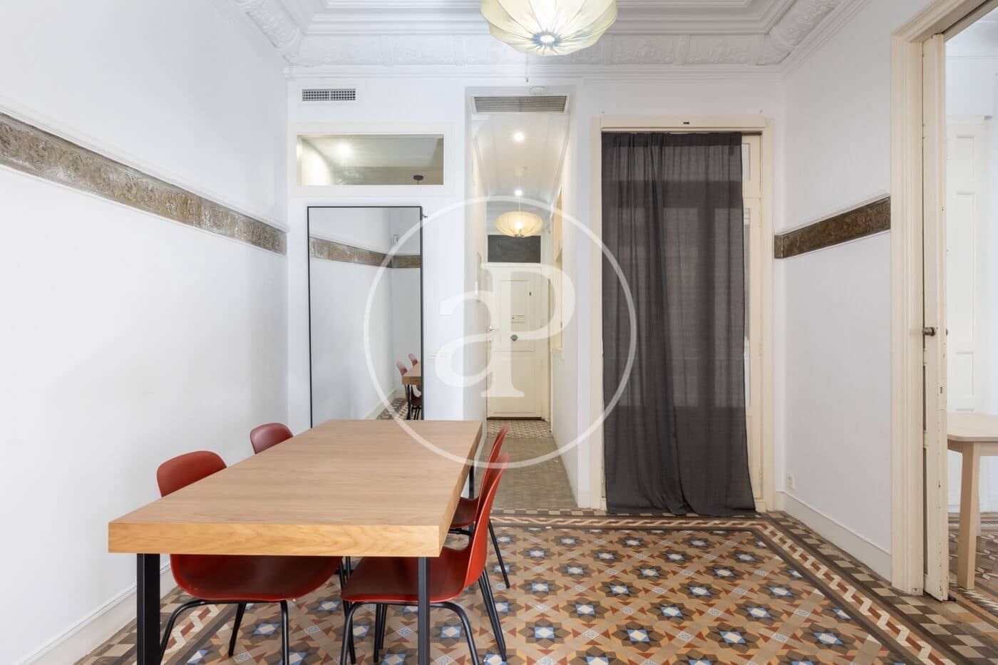 2 soverom Leilighet til leie i Valencia by - € 1 600 (Ref: 9611618)