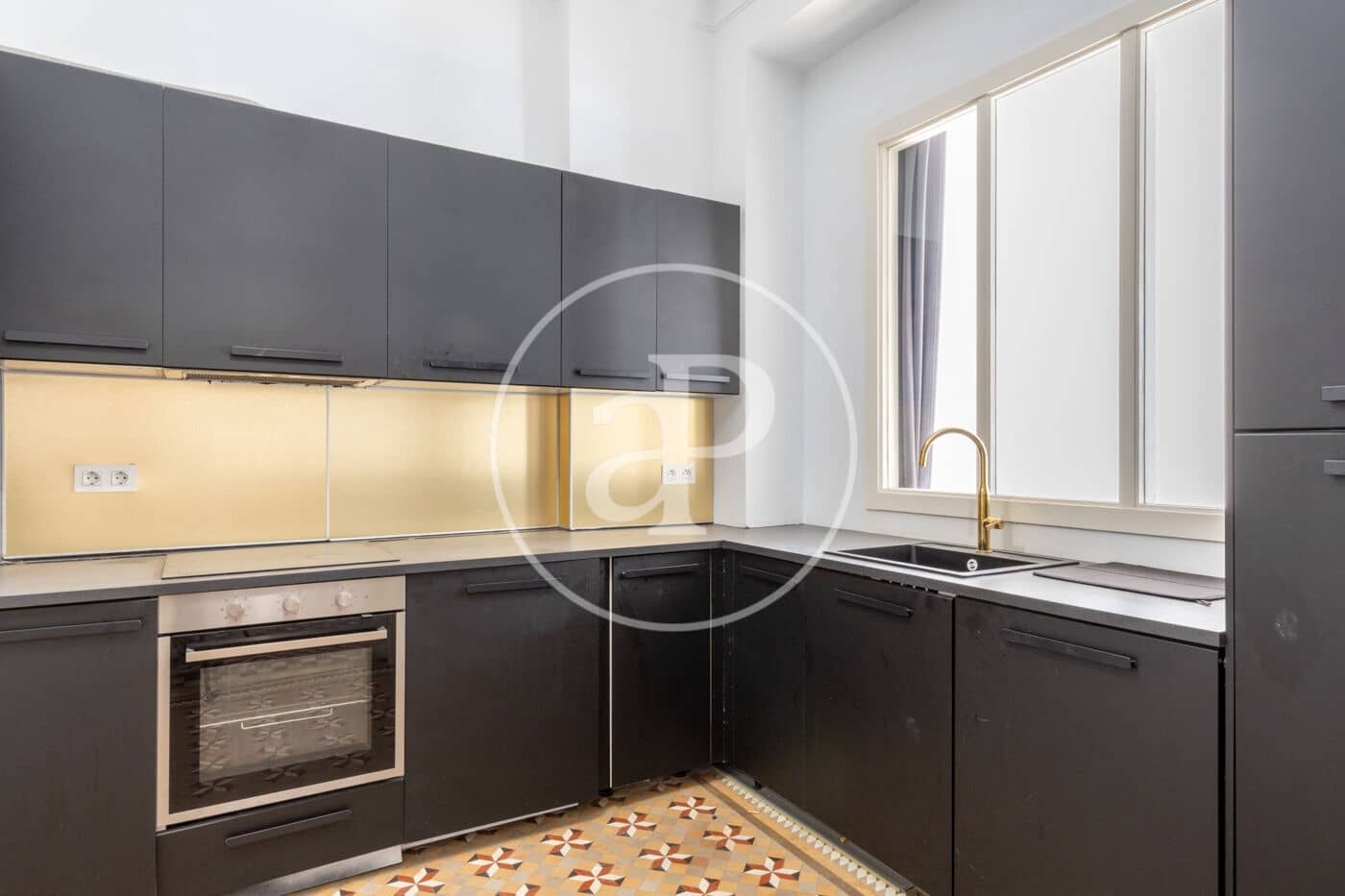 2 soverom Leilighet til leie i Valencia by - € 1 600 (Ref: 9611618)