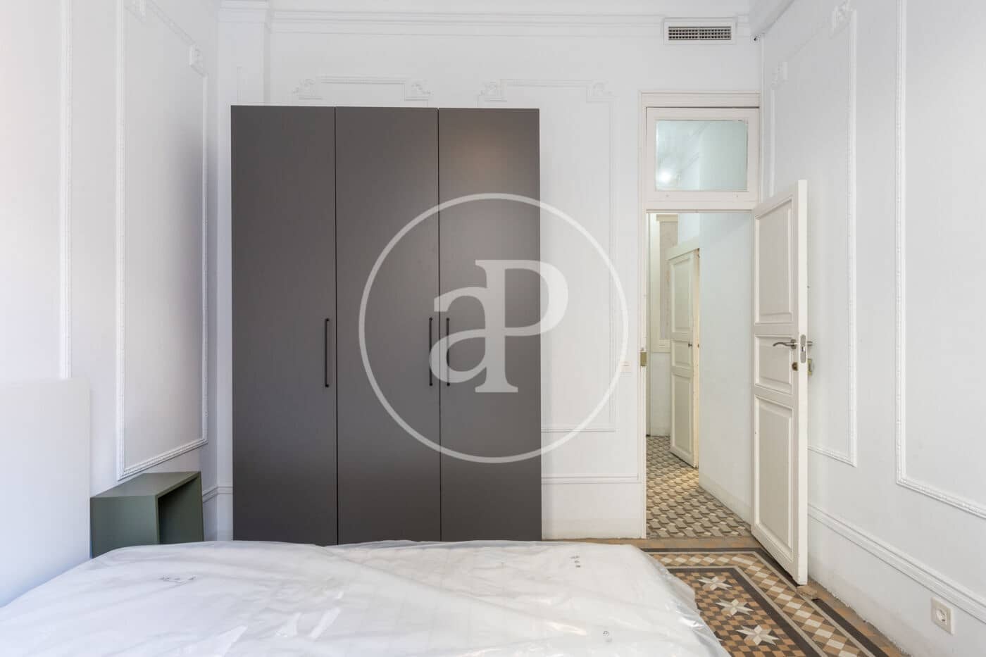 2 soverom Leilighet til leie i Valencia by - € 1 600 (Ref: 9611618)