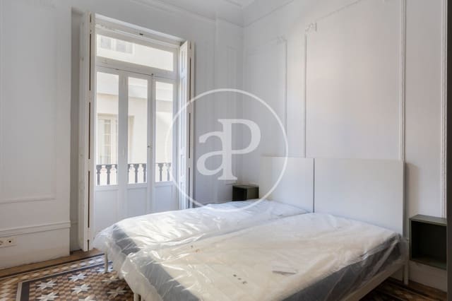 2 soverom Leilighet til leie i El Mercat, Valencia by - € 1 600 (Ref: 9611618)
