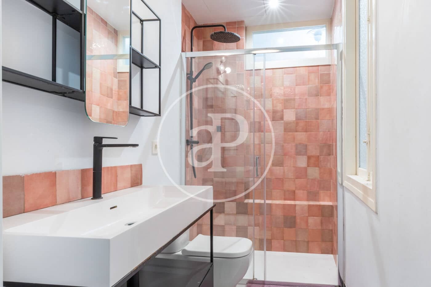 2 soverom Leilighet til leie i Valencia by - € 1 600 (Ref: 9611618)