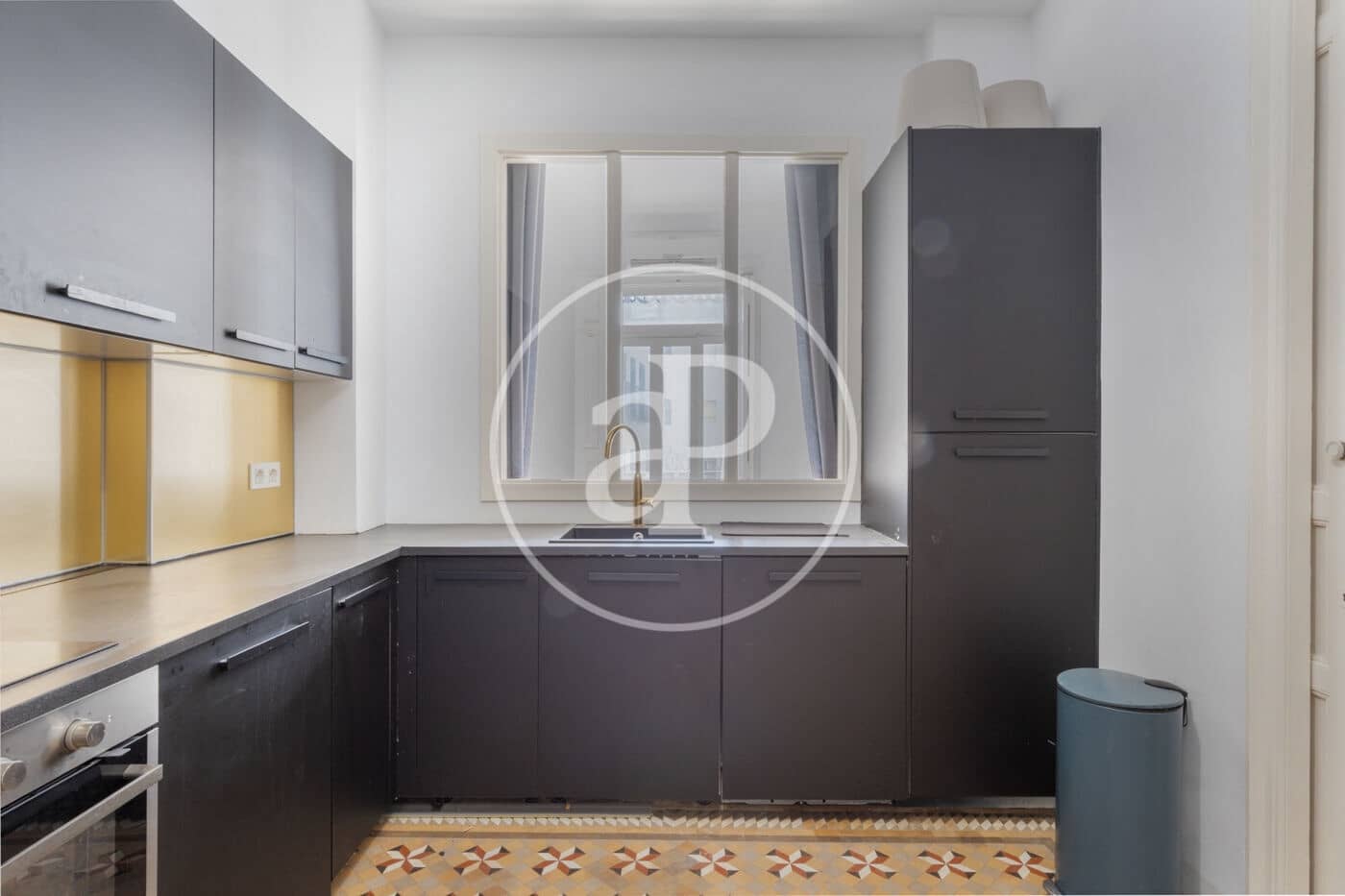 2 soverom Leilighet til leie i Valencia by - € 1 600 (Ref: 9611618)