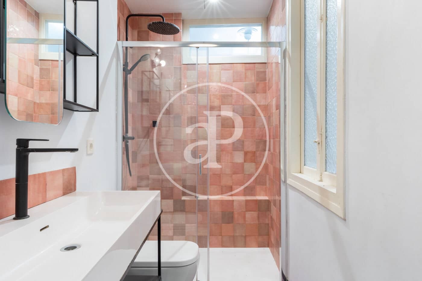 2 soverom Leilighet til leie i Valencia by - € 1 600 (Ref: 9611618)