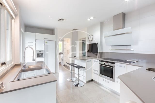 3 bedroom Villa for sale in Bétera with pool - € 1,450,000 (Ref: 9611619)