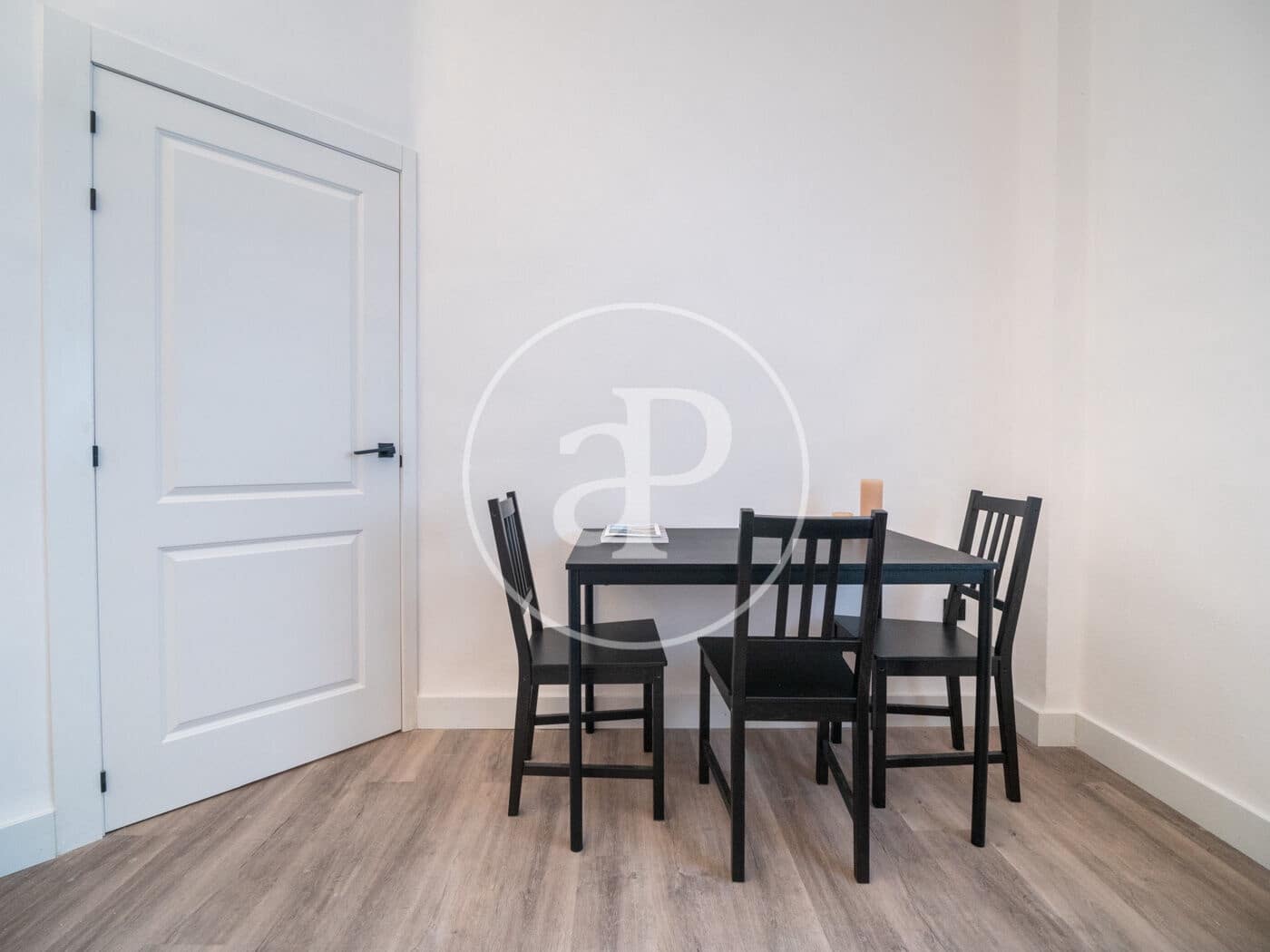 3 makuuhuone Huoneisto vuokrattavana paikassa Valencia kaupunki - 1 650 € (Ref: 9616175)