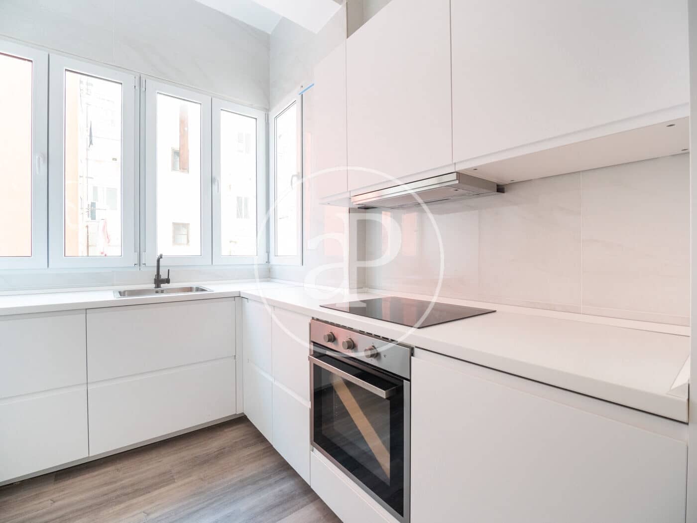 3 makuuhuone Huoneisto vuokrattavana paikassa Valencia kaupunki - 1 650 € (Ref: 9616175)