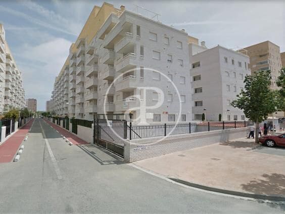 2 bedroom Apartment for sale in Oropesa  with pool - € 125,000 (Ref: 9616178)