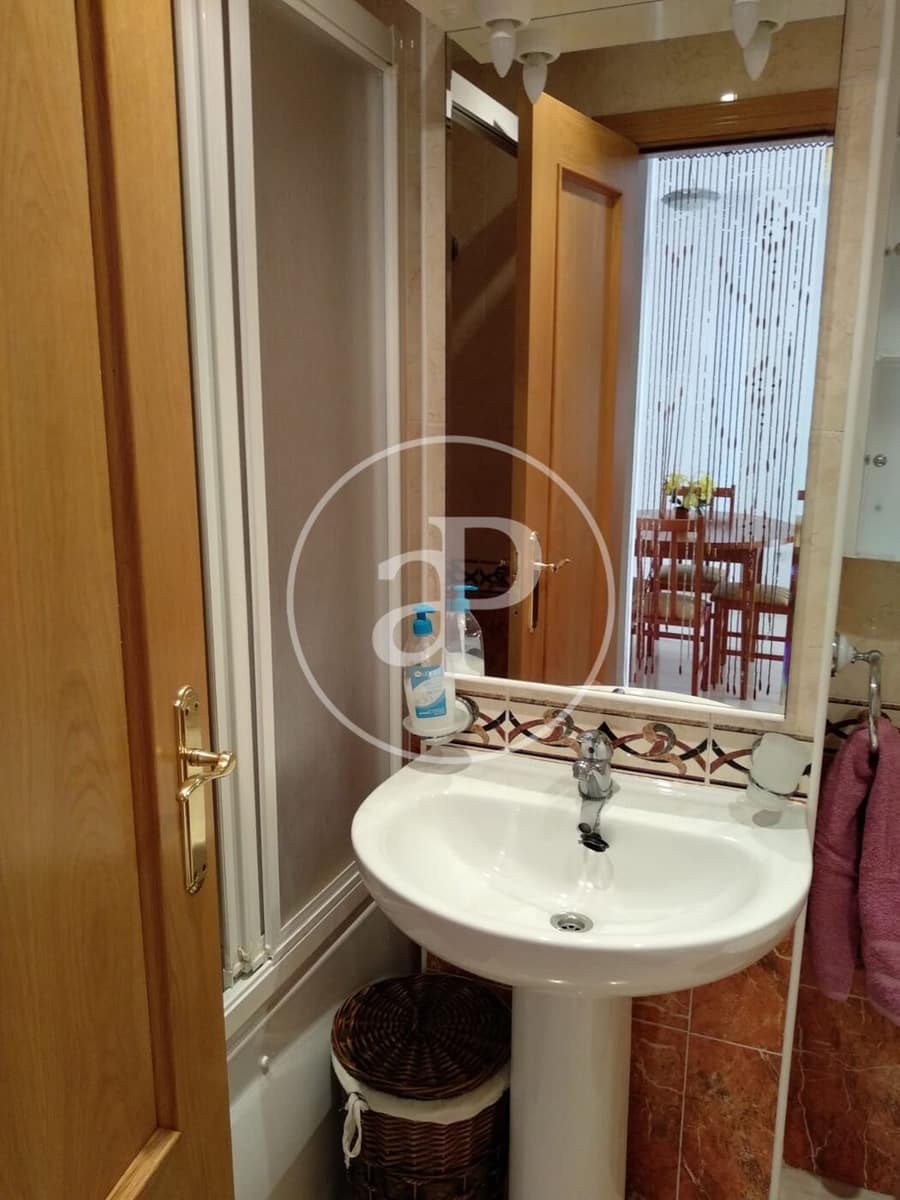 2 bedroom Apartment for sale in Oropesa  with pool - € 125,000 (Ref: 9616178)