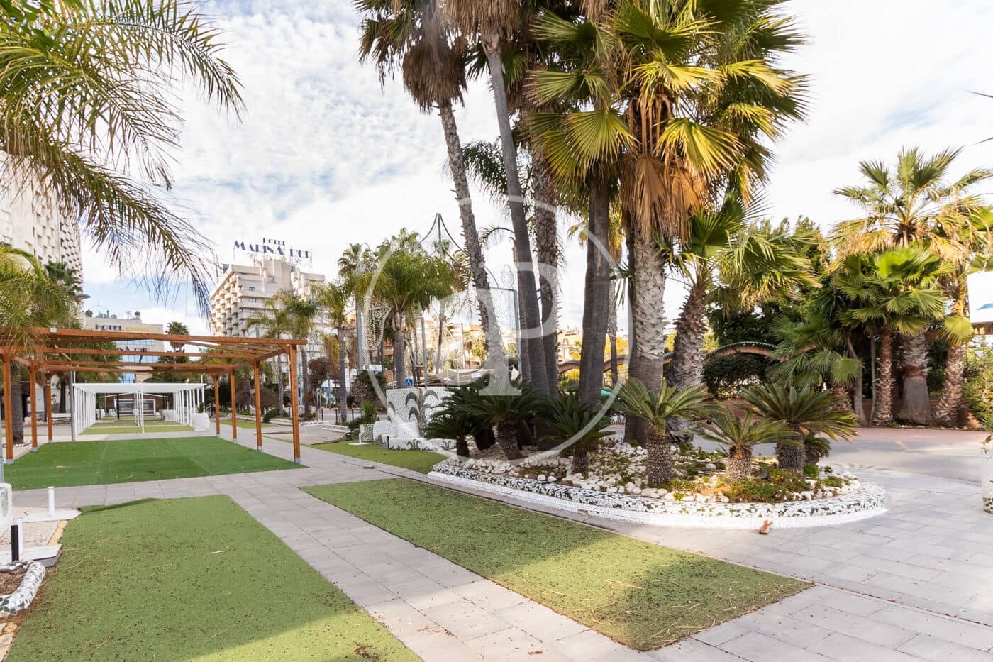 2 bedroom Apartment for sale in Oropesa  with pool - € 125,000 (Ref: 9616178)