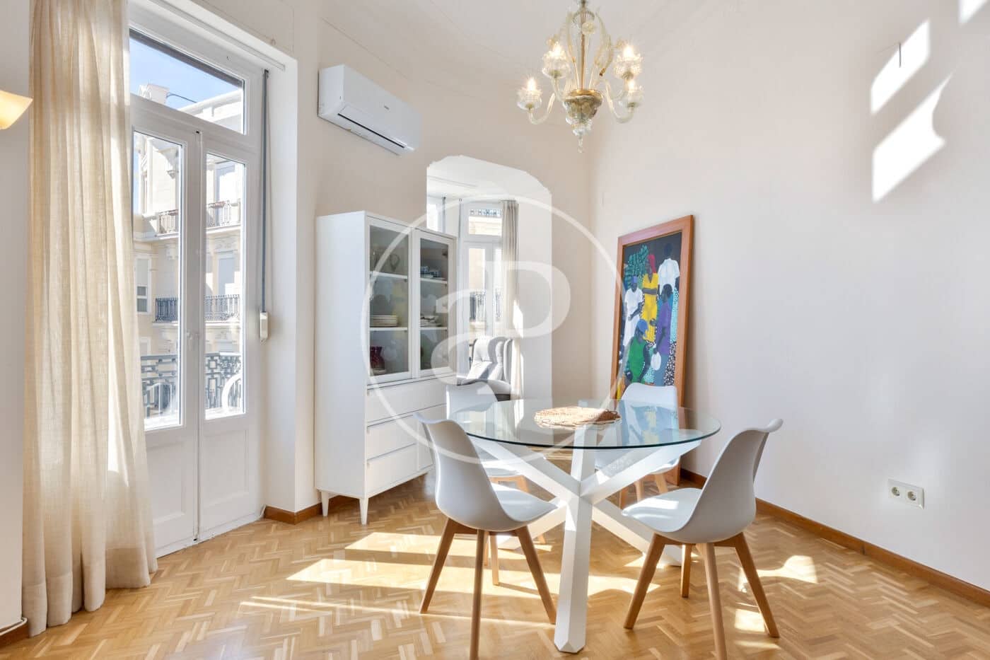 3 soverom Leilighet til leie i Valencia by - € 2 500 (Ref: 9619600)