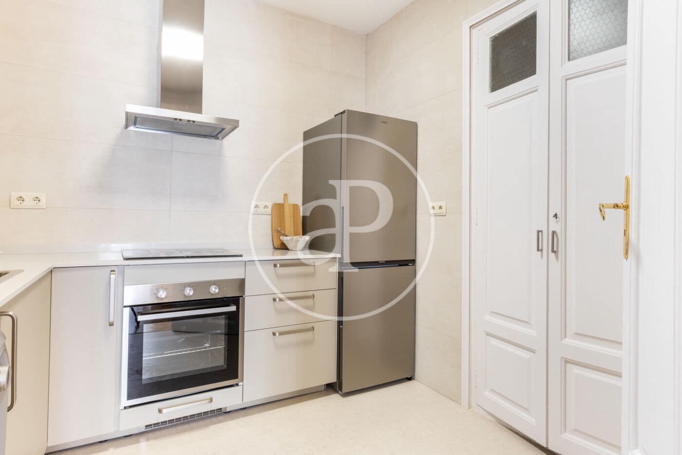 3 soverom Leilighet til leie i Valencia by - € 2 500 (Ref: 9619600)