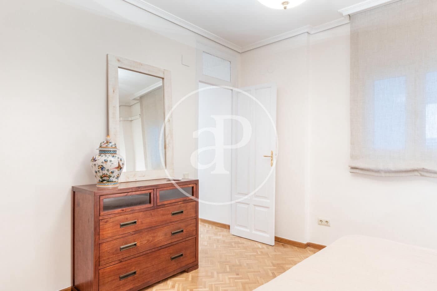 3 soverom Leilighet til leie i Valencia by - € 2 500 (Ref: 9619600)