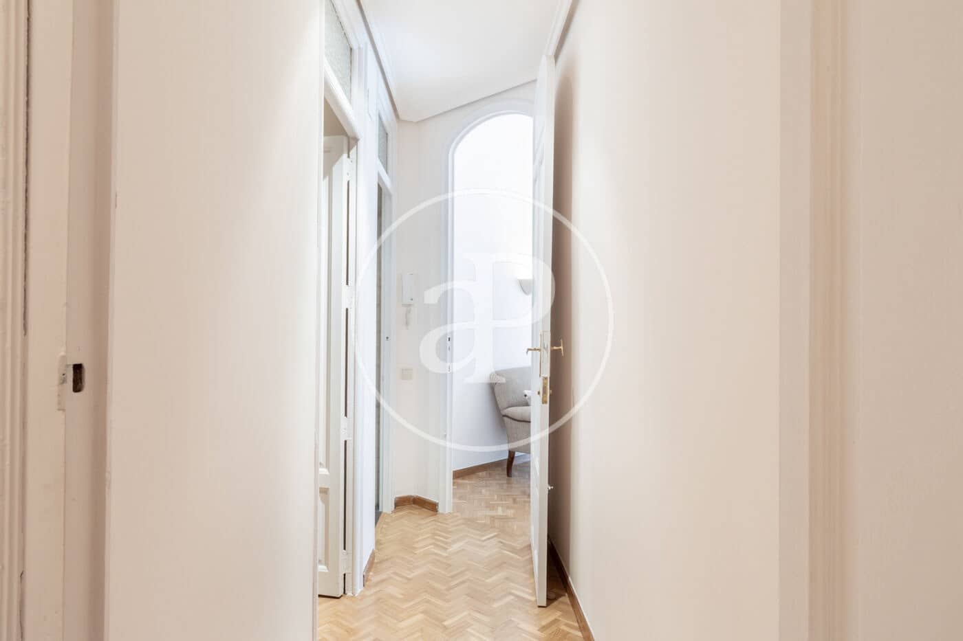 3 soverom Leilighet til leie i Valencia by - € 2 500 (Ref: 9619600)