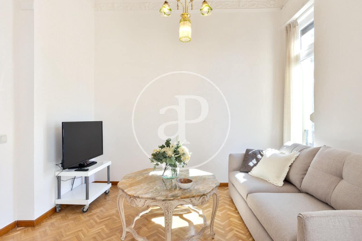 3 soverom Leilighet til leie i Valencia by - € 2 500 (Ref: 9619600)