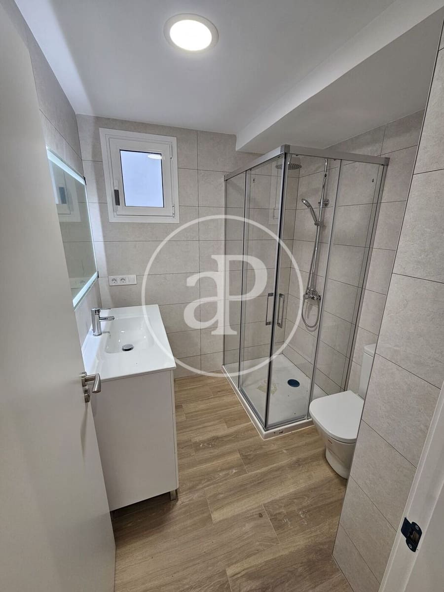 3 bedroom Apartment for rent in Valencia city - € 1,500 (Ref: 9625956)