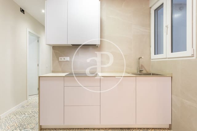 2 slaapkamer Appartement te huur in El Carme, Valencia stad - € 1.600 (Ref: 9627662)