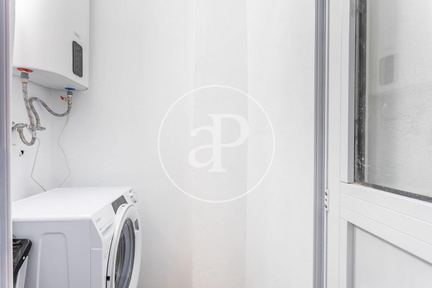 2 slaapkamer Appartement te huur in Valencia stad - € 1.600 (Ref: 9627662)