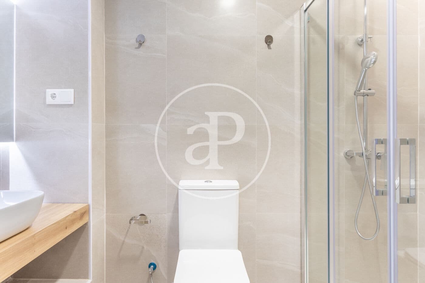 2 slaapkamer Appartement te huur in Valencia stad - € 1.600 (Ref: 9627662)