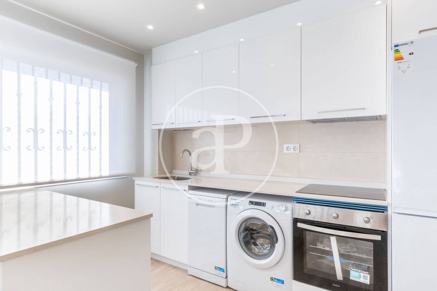 Penthouse de 2 chambres à louer à Valence ville - 1 700 € (Ref: 9627663)