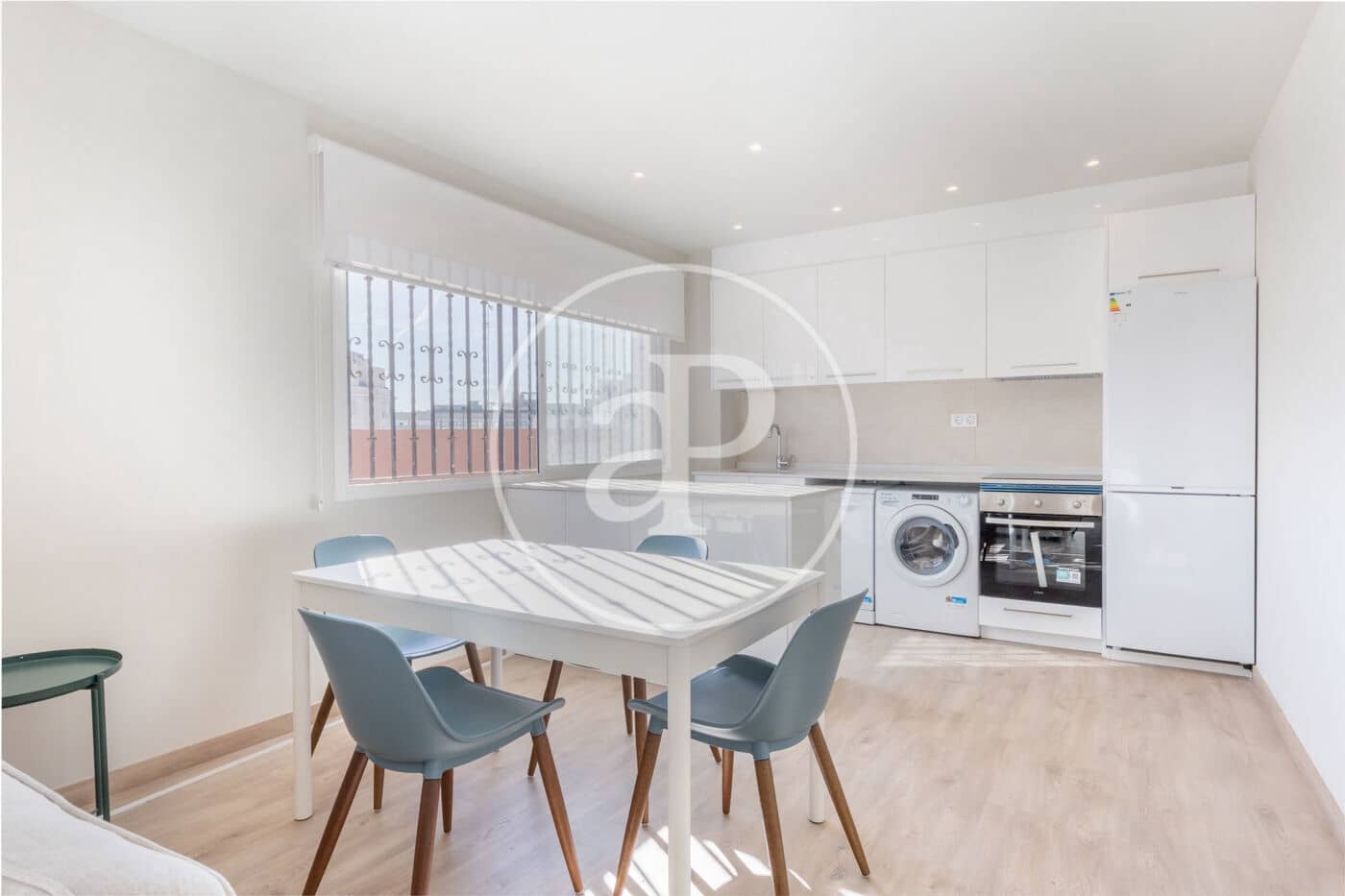 Penthouse de 2 chambres à louer à Valence ville - 1 700 € (Ref: 9627663)