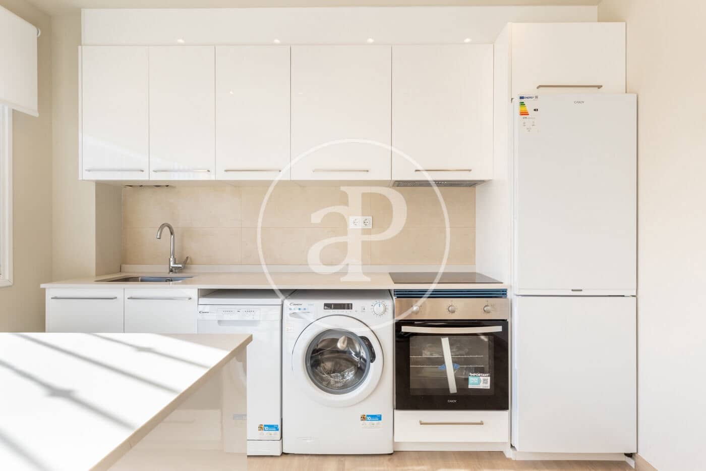 Penthouse de 2 chambres à louer à Valence ville - 1 700 € (Ref: 9627663)