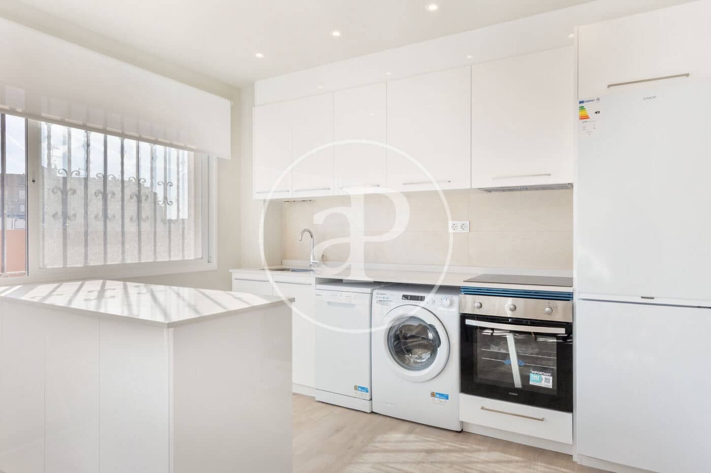 Penthouse de 2 chambres à louer à Valence ville - 1 700 € (Ref: 9627663)