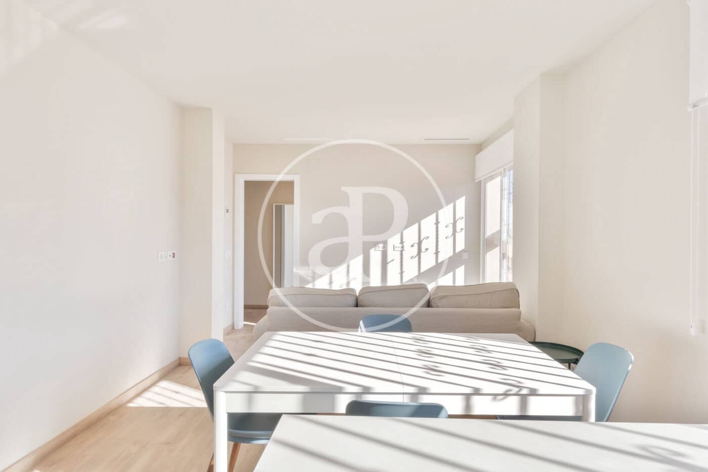 Penthouse de 2 chambres à louer à Valence ville - 1 700 € (Ref: 9627663)