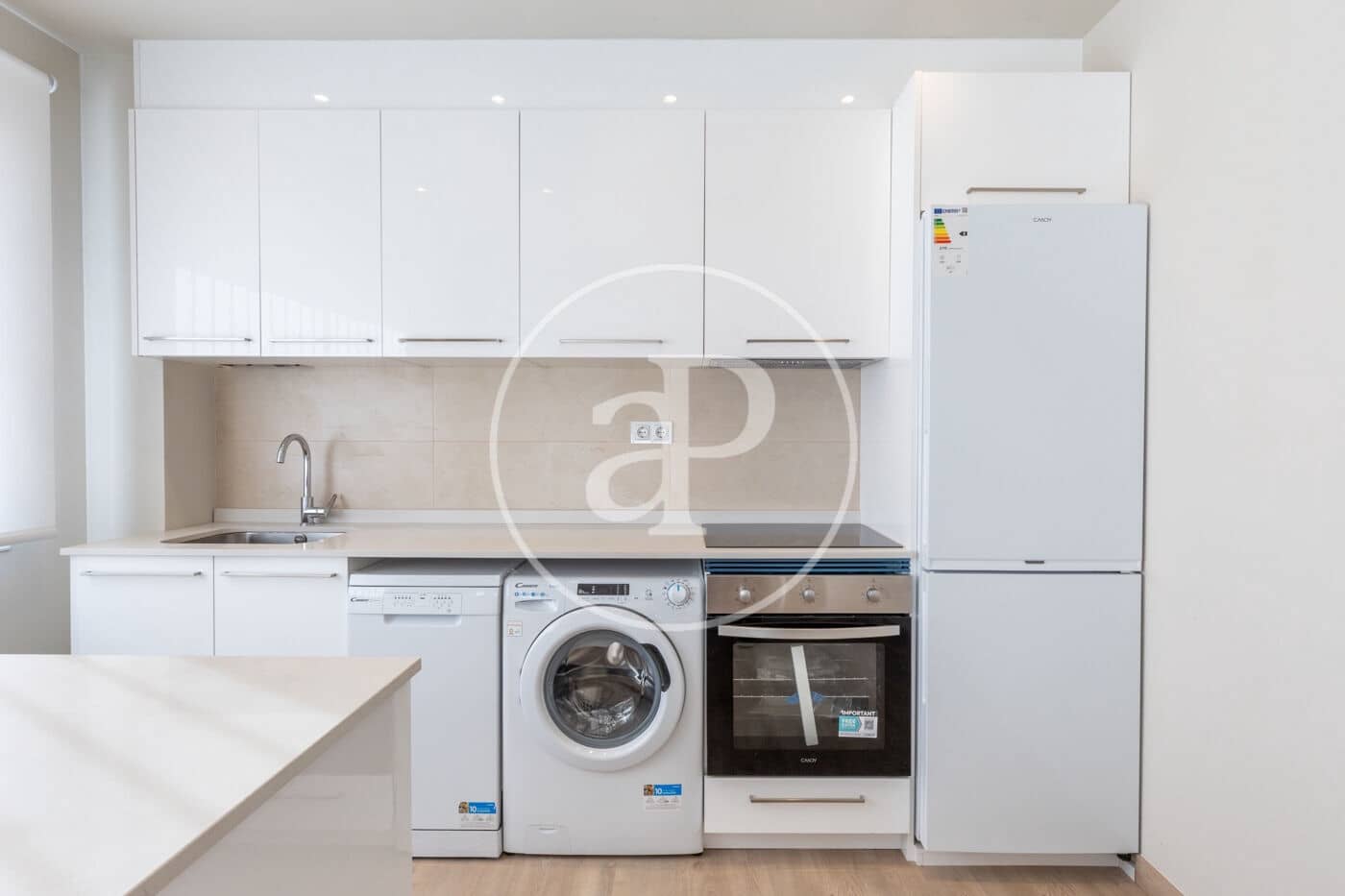 Penthouse de 2 chambres à louer à Valence ville - 1 700 € (Ref: 9627663)