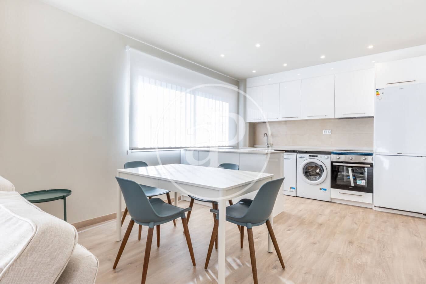 Penthouse de 2 chambres à louer à Valence ville - 1 700 € (Ref: 9627663)