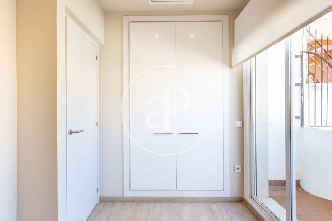 Penthouse de 2 chambres à louer à Valence ville - 1 700 € (Ref: 9627663)