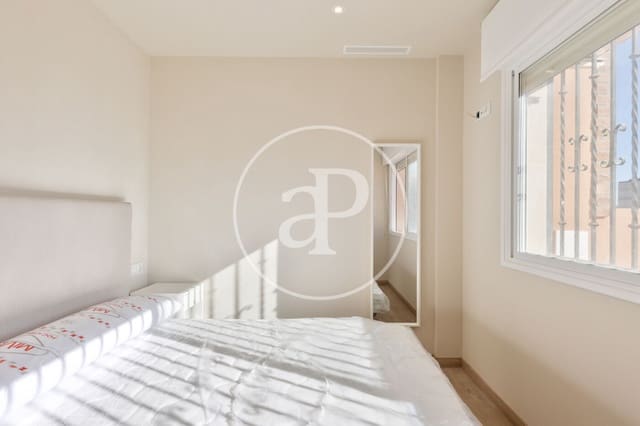 Penthouse de 2 chambres à louer à Arrancapins, Valence ville - 1 700 € (Ref: 9627663)