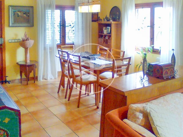 4 sypialnia Willa na sprzedaż w El Grau de Castelló, Castelló de la Plana z basenem - 352 000 € (Ref: 9627664)