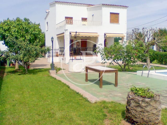 4 sypialnia Willa na sprzedaż w El Grau de Castelló, Castelló de la Plana z basenem - 352 000 € (Ref: 9627664)