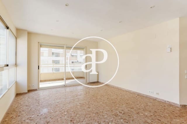 3 slaapkamer Appartement te koop in Ciutat de les Arts i de les Ciencies, Valencia stad met zwembad - € 600.000 (Ref: 9630359)