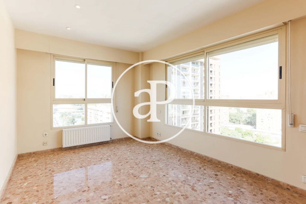 3 slaapkamer Appartement te koop in Valencia stad met zwembad - € 600.000 (Ref: 9630359)