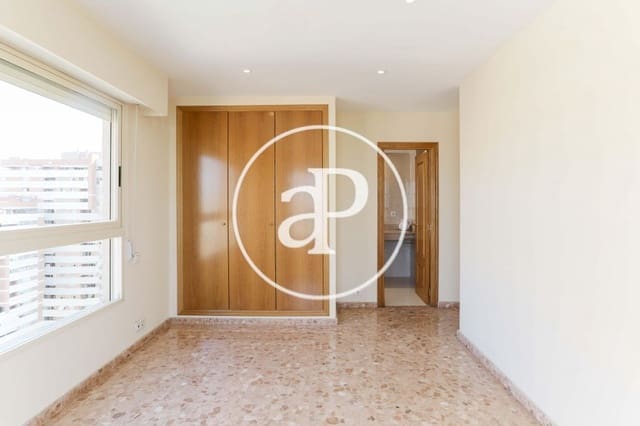 3 slaapkamer Appartement te koop in Ciutat de les Arts i de les Ciencies, Valencia stad met zwembad - € 600.000 (Ref: 9630359)