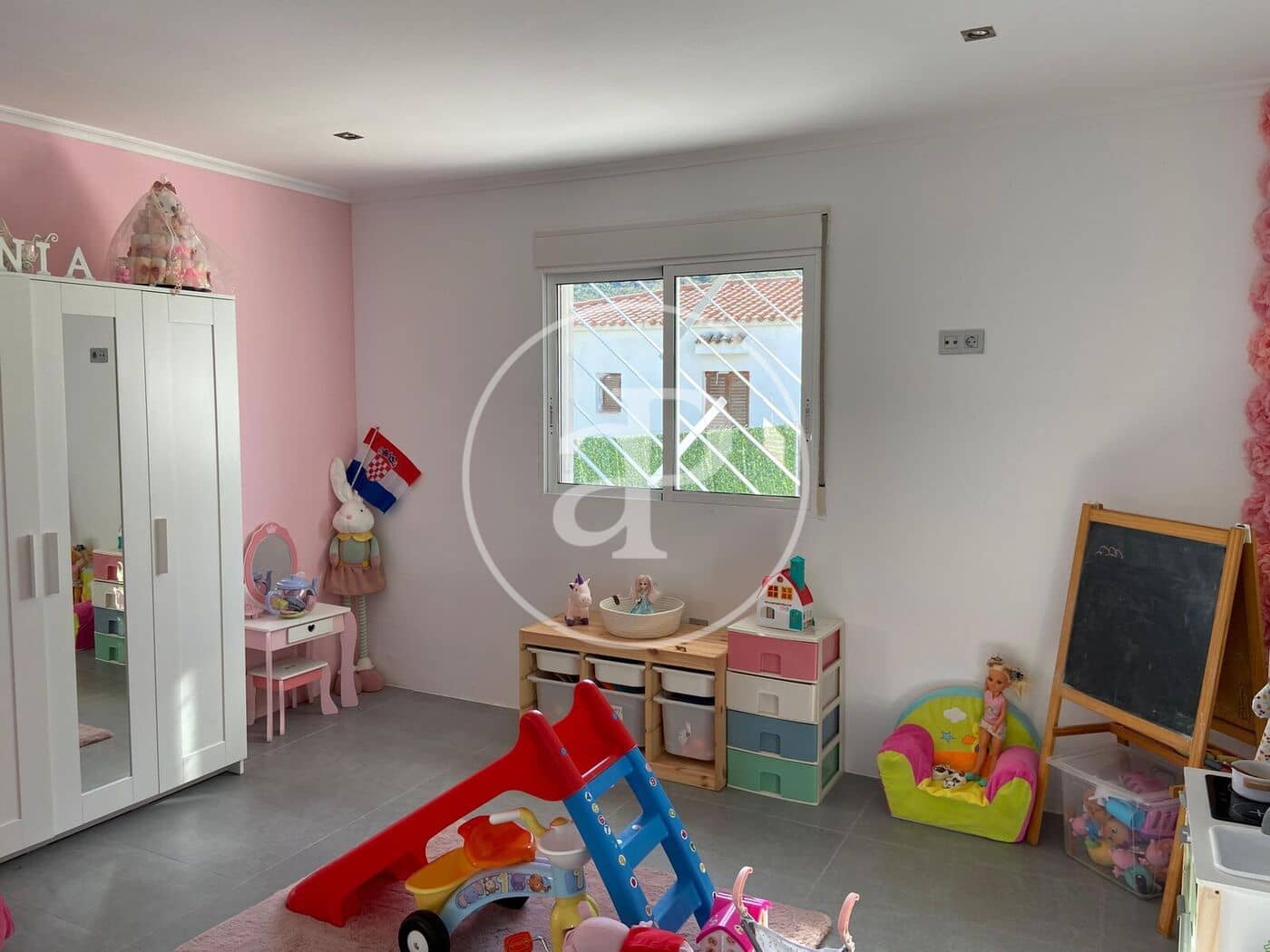 6 makuuhuone Huvila myytävänä paikassa Turis mukana uima-altaan - 360 000 € (Ref: 9630360)