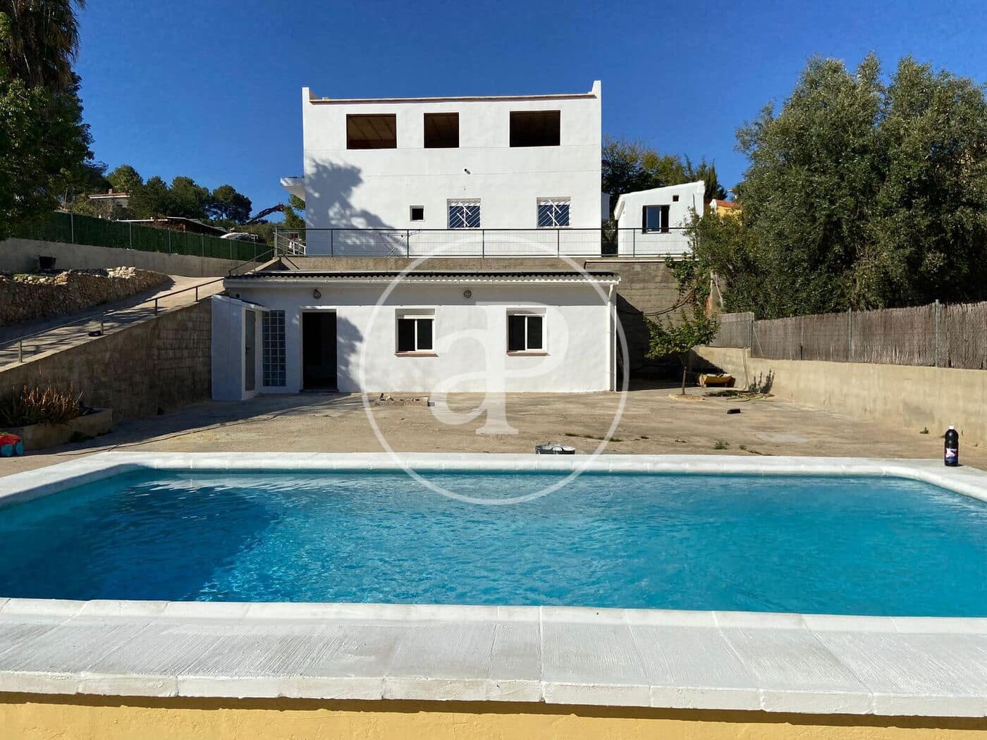 6 makuuhuone Huvila myytävänä paikassa Turis mukana uima-altaan - 360 000 € (Ref: 9630360)