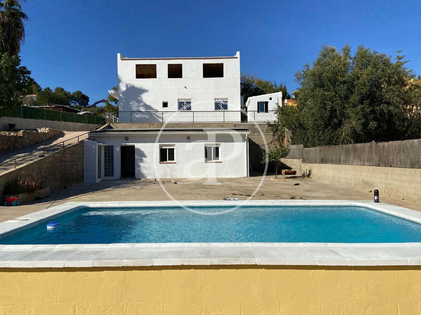 6 makuuhuone Huvila myytävänä paikassa Turis mukana uima-altaan - 360 000 € (Ref: 9630360)