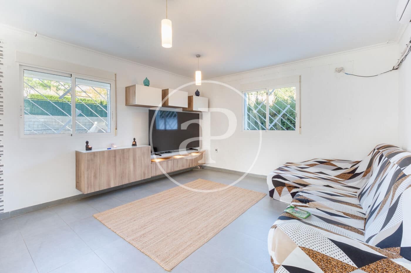 6 bedroom Villa for sale in Turis with pool - € 360,000 (Ref: 9630360)