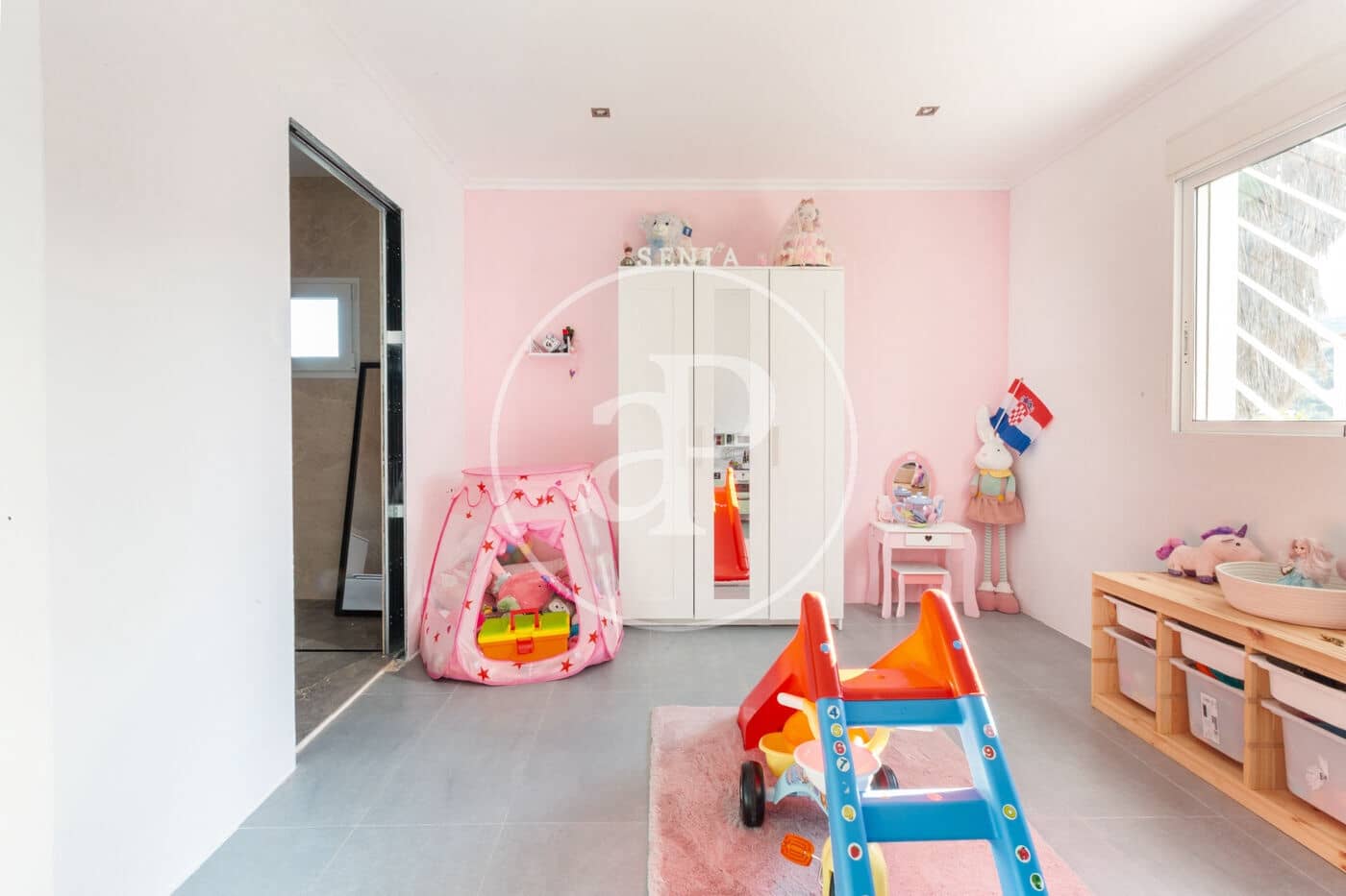 6 bedroom Villa for sale in Turis with pool - € 360,000 (Ref: 9630360)