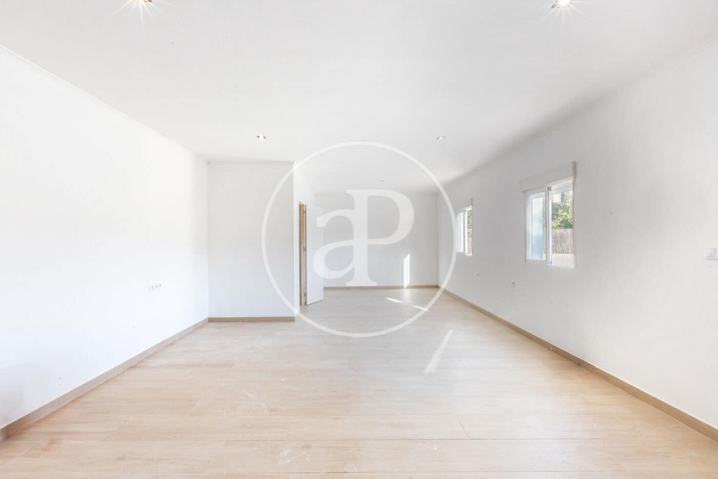 6 bedroom Villa for sale in Turis with pool - € 360,000 (Ref: 9630360)