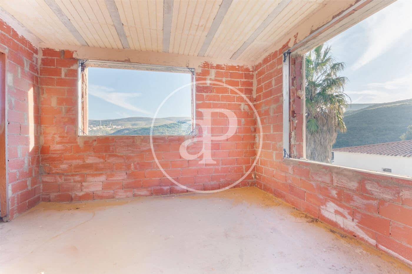 6 bedroom Villa for sale in Turis with pool - € 360,000 (Ref: 9630360)