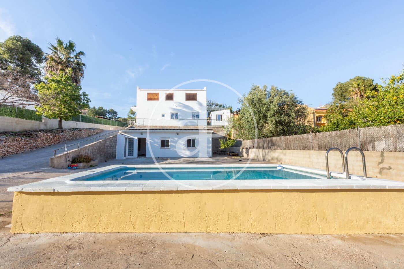 6 bedroom Villa for sale in Turis with pool - € 360,000 (Ref: 9630360)