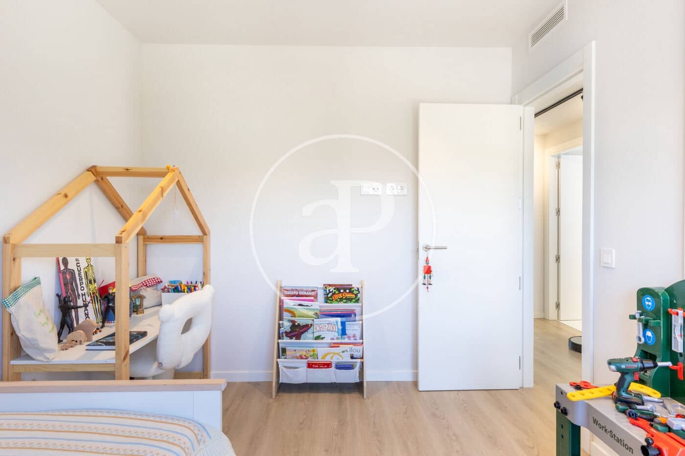 4 bedroom Villa for rent in Betera with pool - € 3,750 (Ref: 9630362)