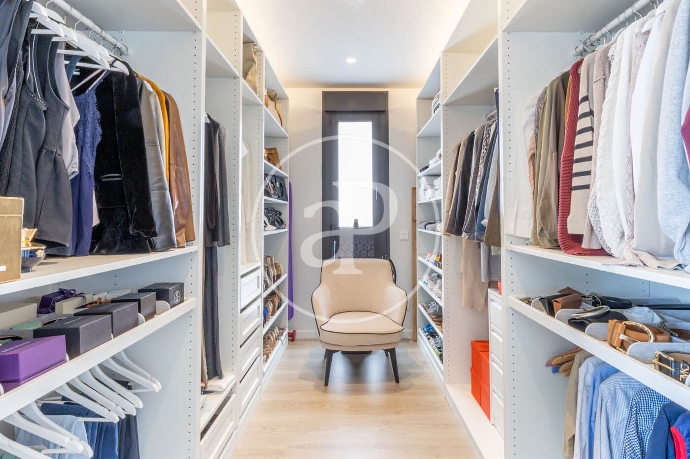 4 bedroom Villa for rent in Betera with pool - € 3,750 (Ref: 9630362)