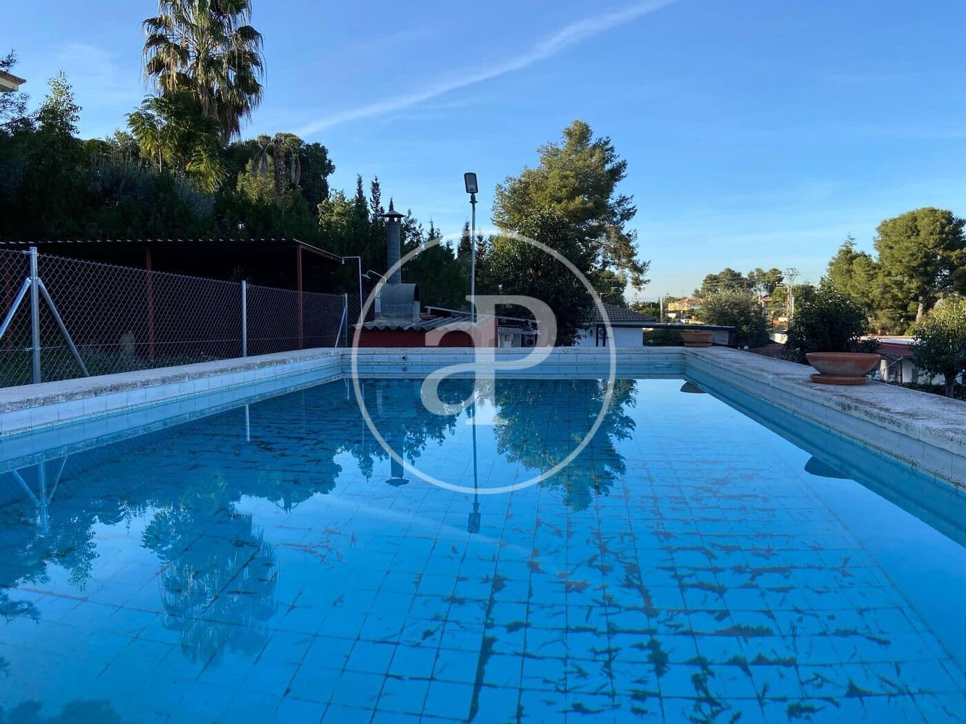 7 makuuhuone Huvila myytävänä paikassa Chiva mukana uima-altaan - 350 000 € (Ref: 9630363)