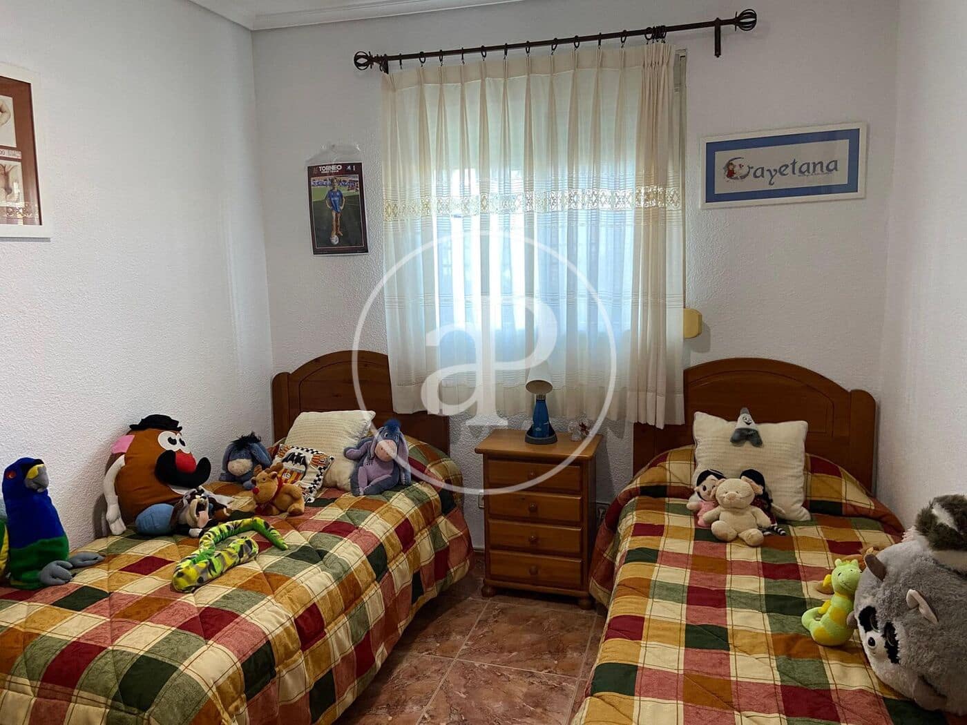 7 makuuhuone Huvila myytävänä paikassa Chiva mukana uima-altaan - 350 000 € (Ref: 9630363)