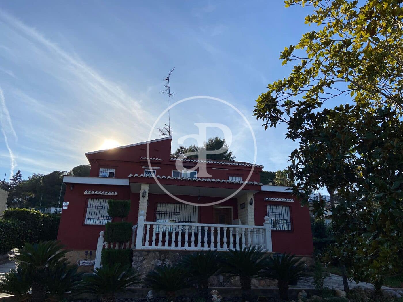 7 makuuhuone Huvila myytävänä paikassa Chiva mukana uima-altaan - 350 000 € (Ref: 9630363)